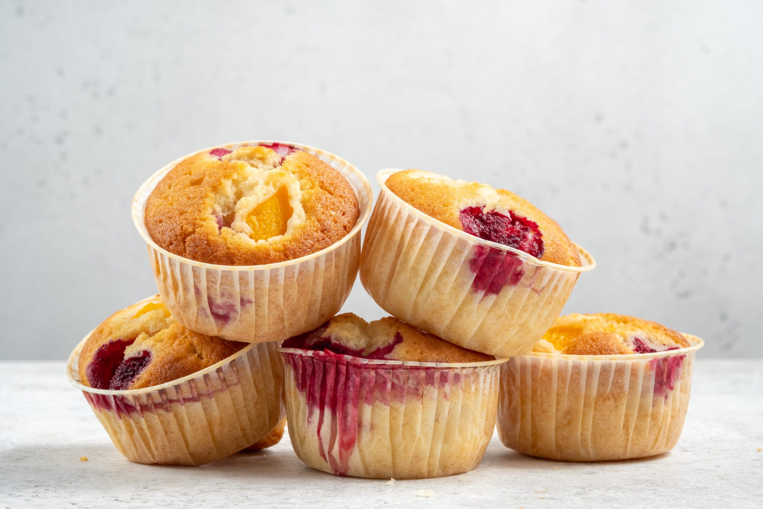Muffin pesche e lamponi: una coccola per grandi e piccini