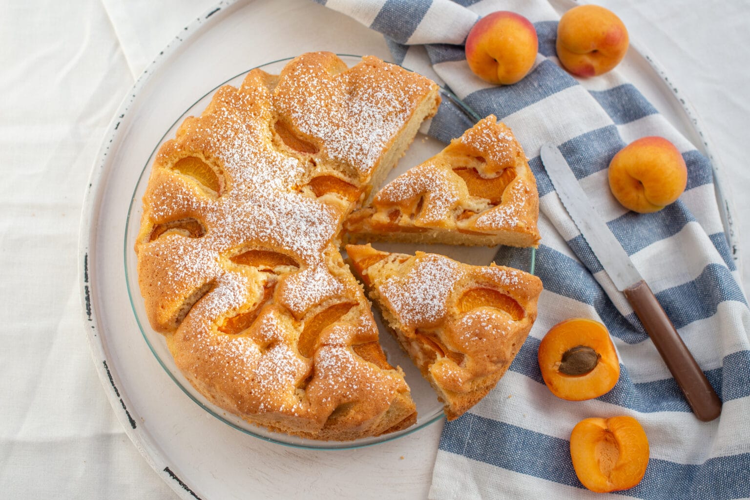 Torta albicocche e ricotta: soffice all’inverosimile, senza burro né olio