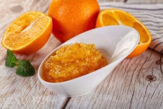 Pasta d'arancia fatta in casa: perfetta per i dolci di Pasqua