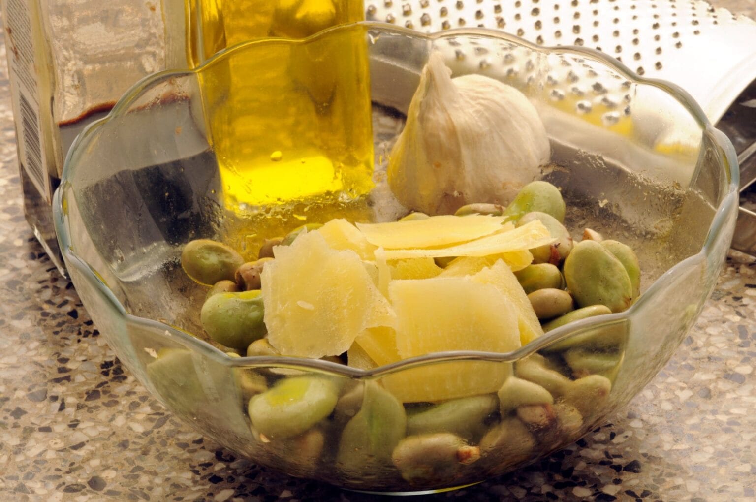 Come si cucinano le fave fresche: tutti i metodi per renderle tenere e saporite