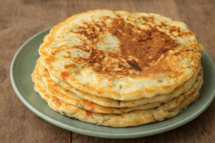 Frittelle salate formaggio e verdure: soffici, veloci e perfette anche senza lievitazione lunga