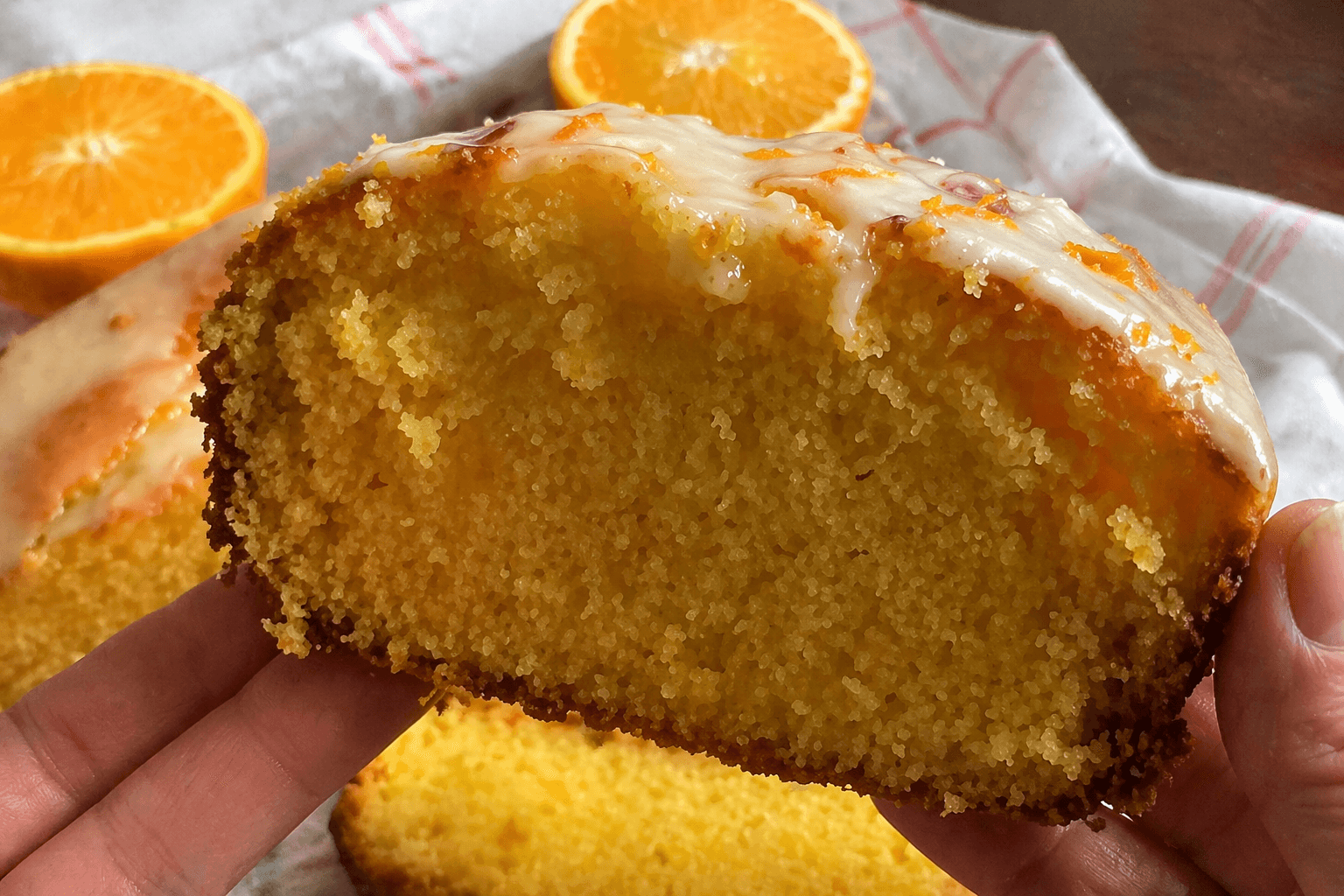 Torta all’arancia sofficissima: una ricetta ricercatissima! 