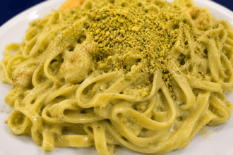 Tagliatelle al pesto di pistacchio cremoso