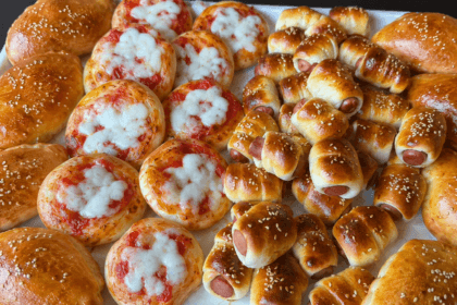 Pizzette e rustici da rosticceria: la ricetta perfetta per buffet, compeanni e merenda