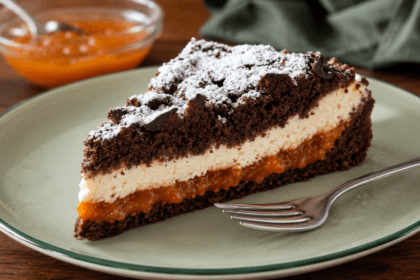 Sbriciolata Sacher: il dolce super goloso per questa estate