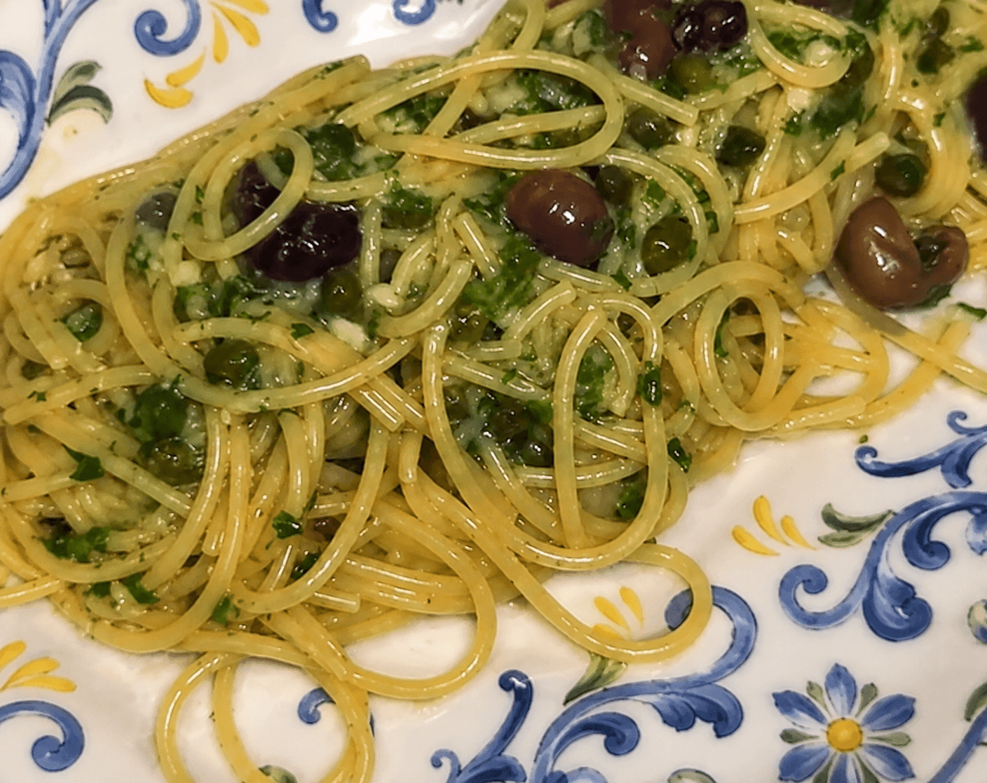 Spaghetti alla gravunaro, l’antica ricetta napoletana